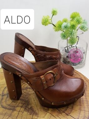 ALDO🌾Vintage Italian Brown Studded Leather Clog Mules with Buckle